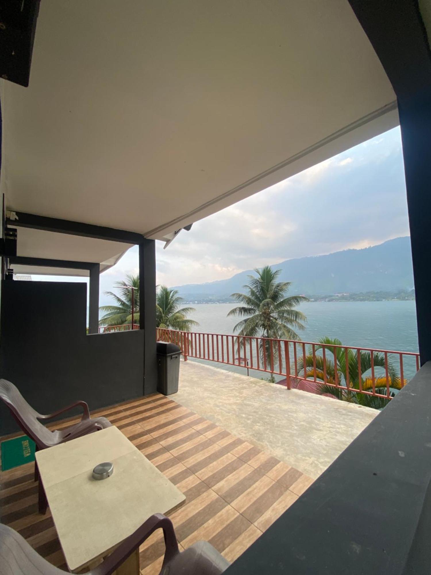 Vandu'S View Guest House & Restaurant Tuk Tuk Exteriér fotografie