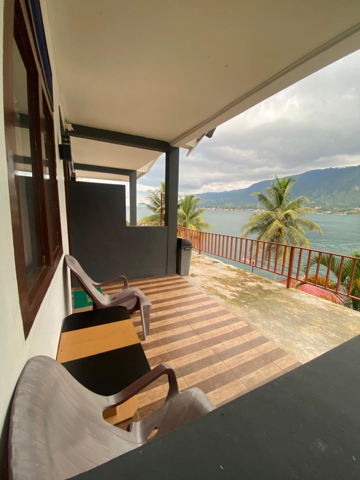 Vandu'S View Guest House & Restaurant Tuk Tuk Exteriér fotografie