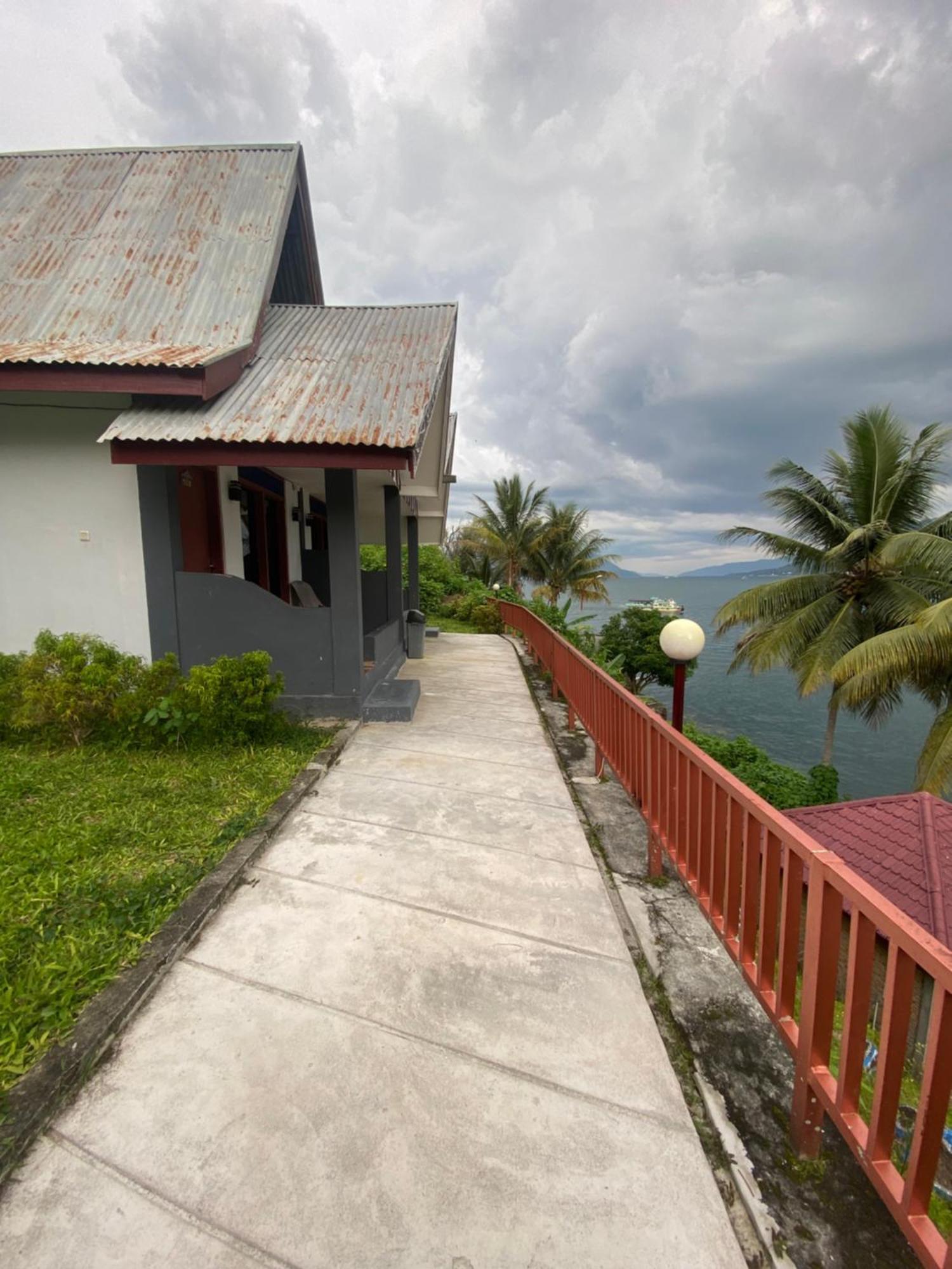 Vandu'S View Guest House & Restaurant Tuk Tuk Exteriér fotografie