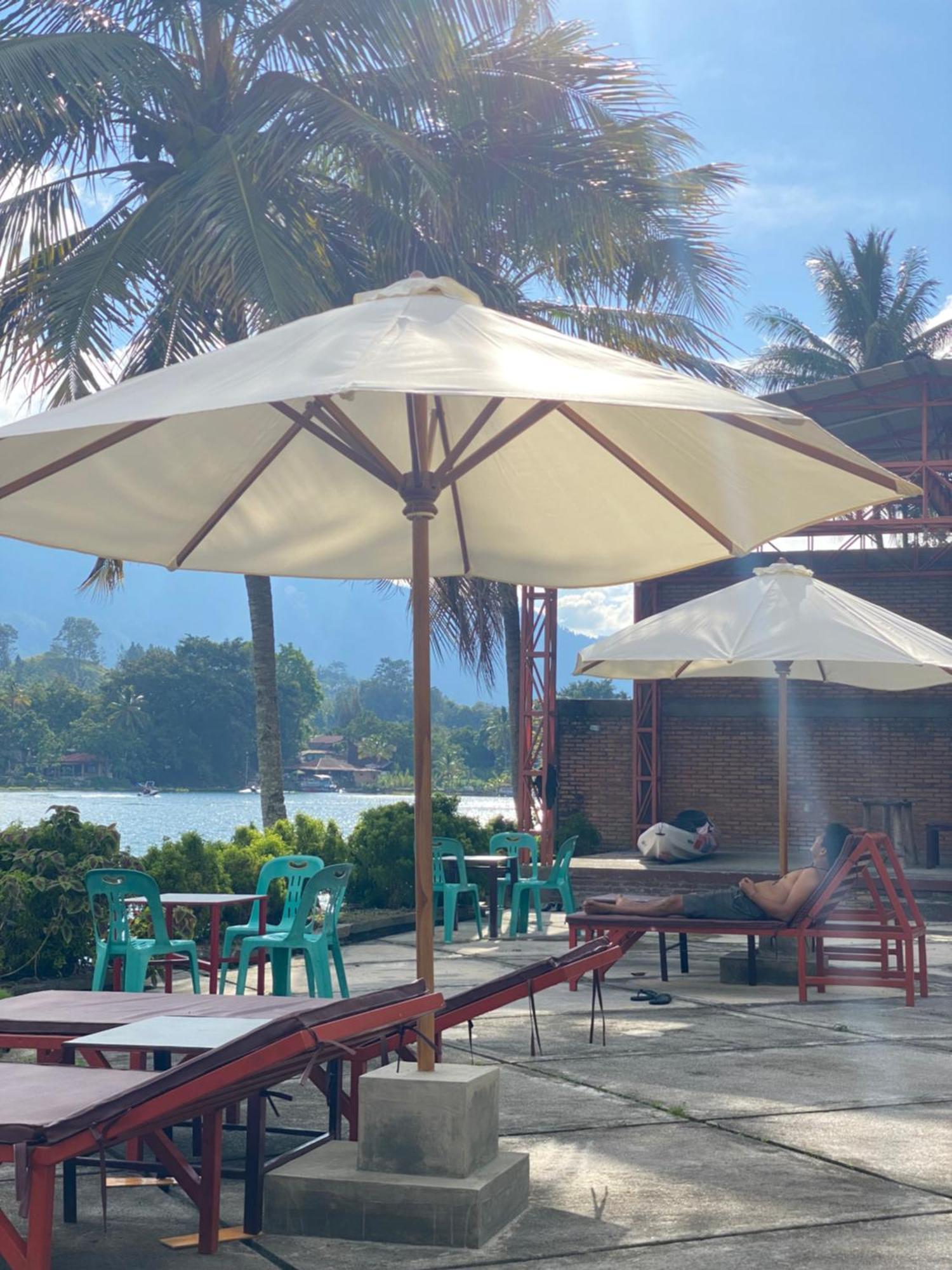 Vandu'S View Guest House & Restaurant Tuk Tuk Exteriér fotografie