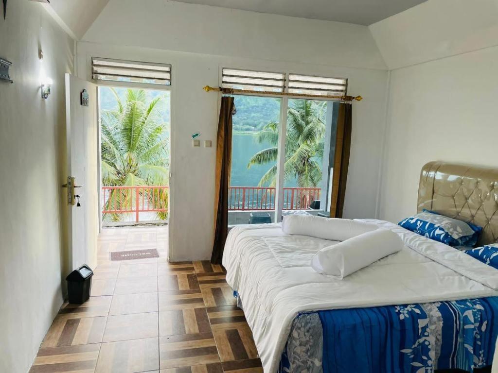 Vandu'S View Guest House & Restaurant Tuk Tuk Exteriér fotografie