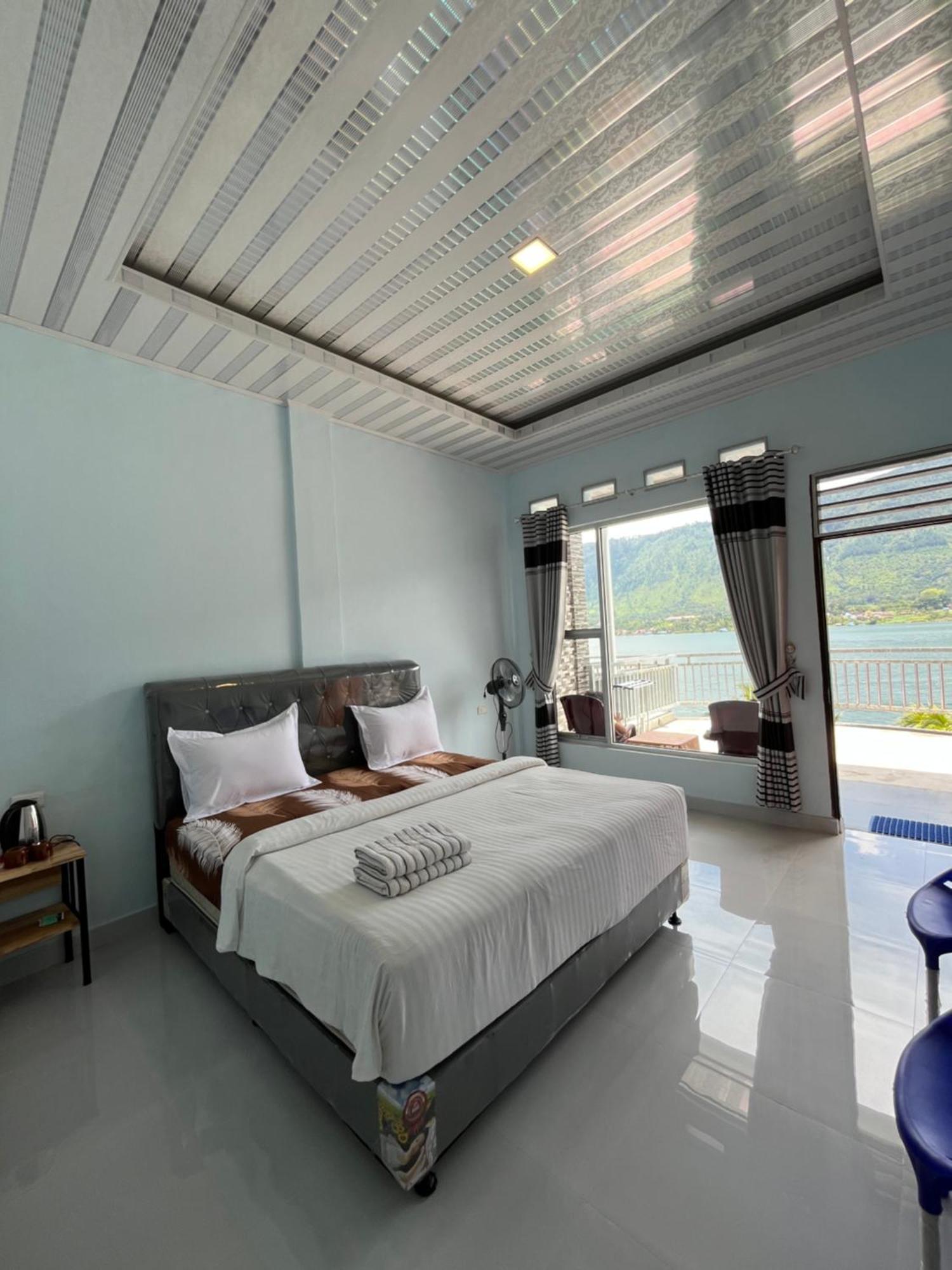 Vandu'S View Guest House & Restaurant Tuk Tuk Exteriér fotografie
